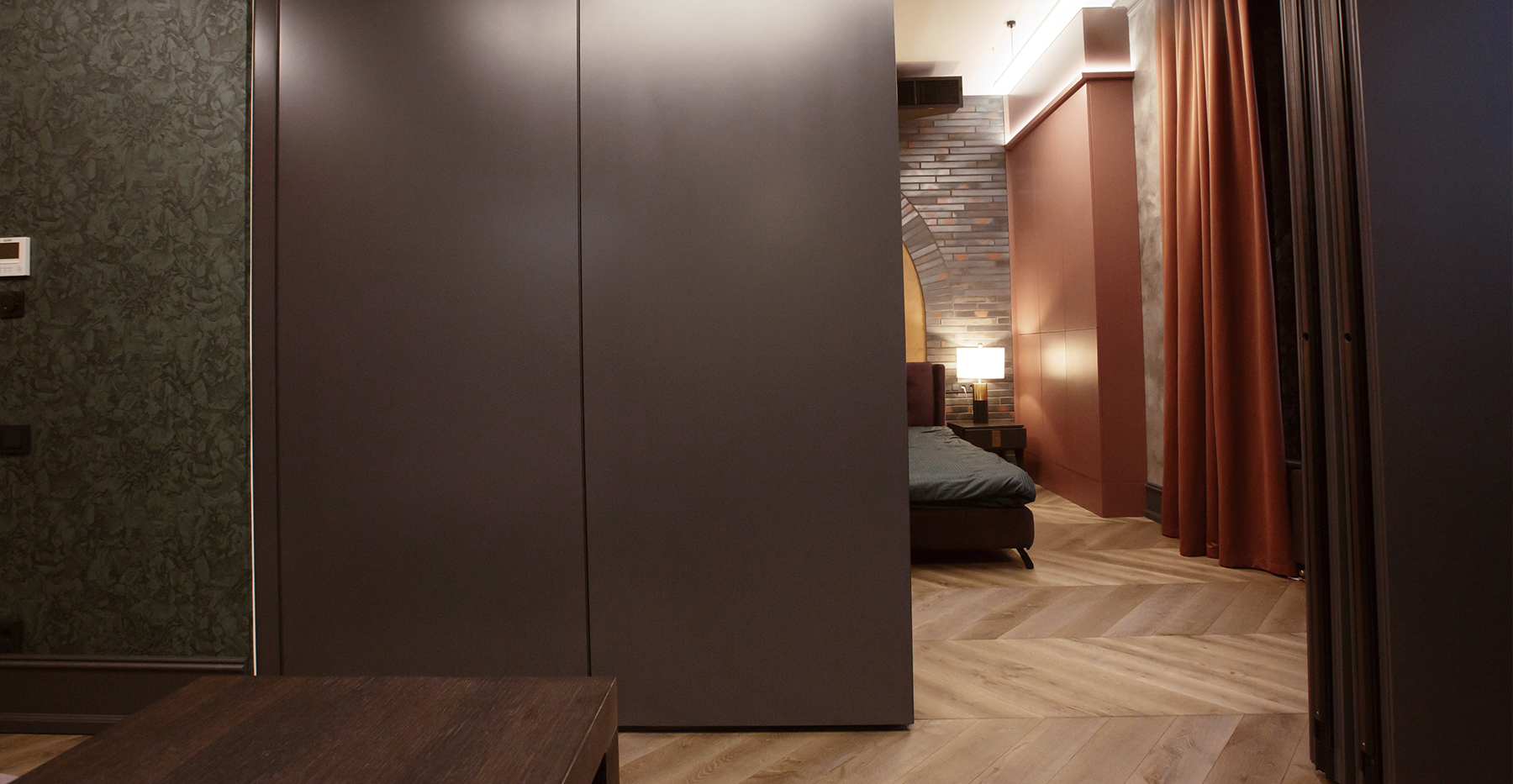 Фото проекта: Проект Nayada по установке раздвижных перегородок в элитных апартаментах. Изображение № 2