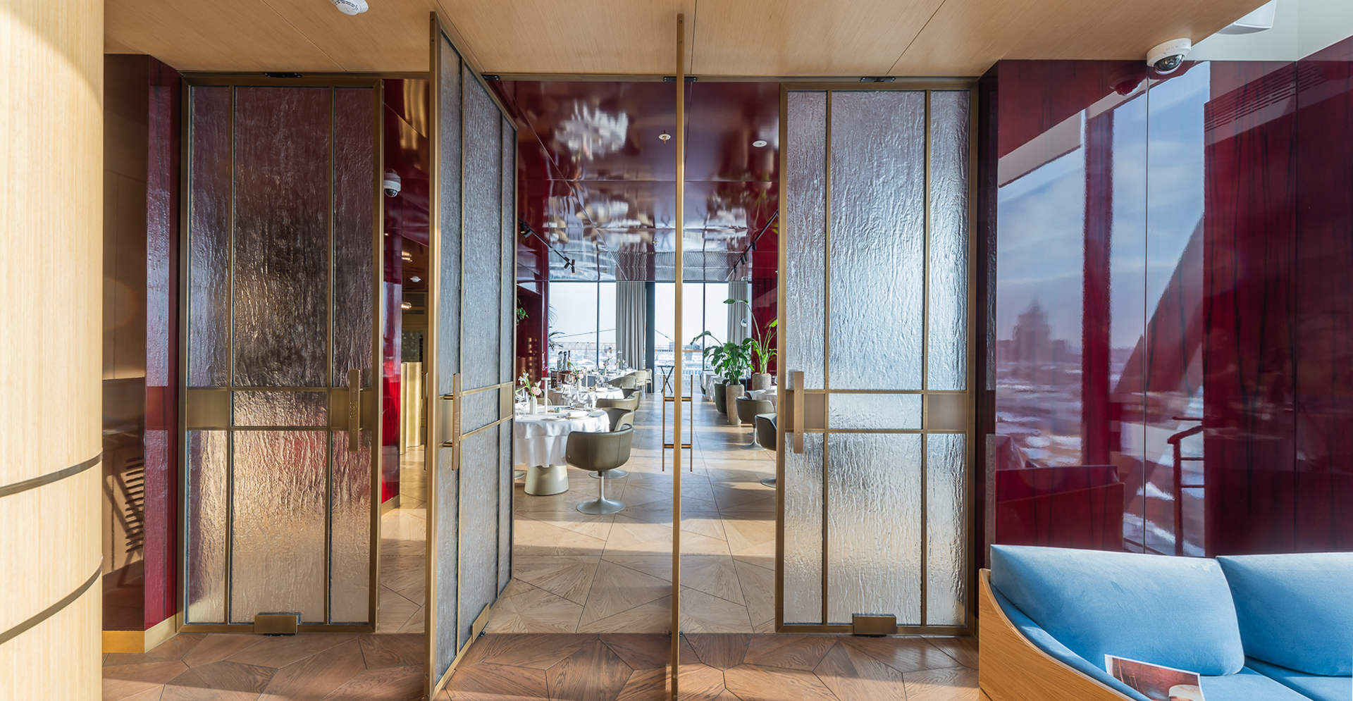 Фото проекта: Гостиница Cosmos. Изображение № 3