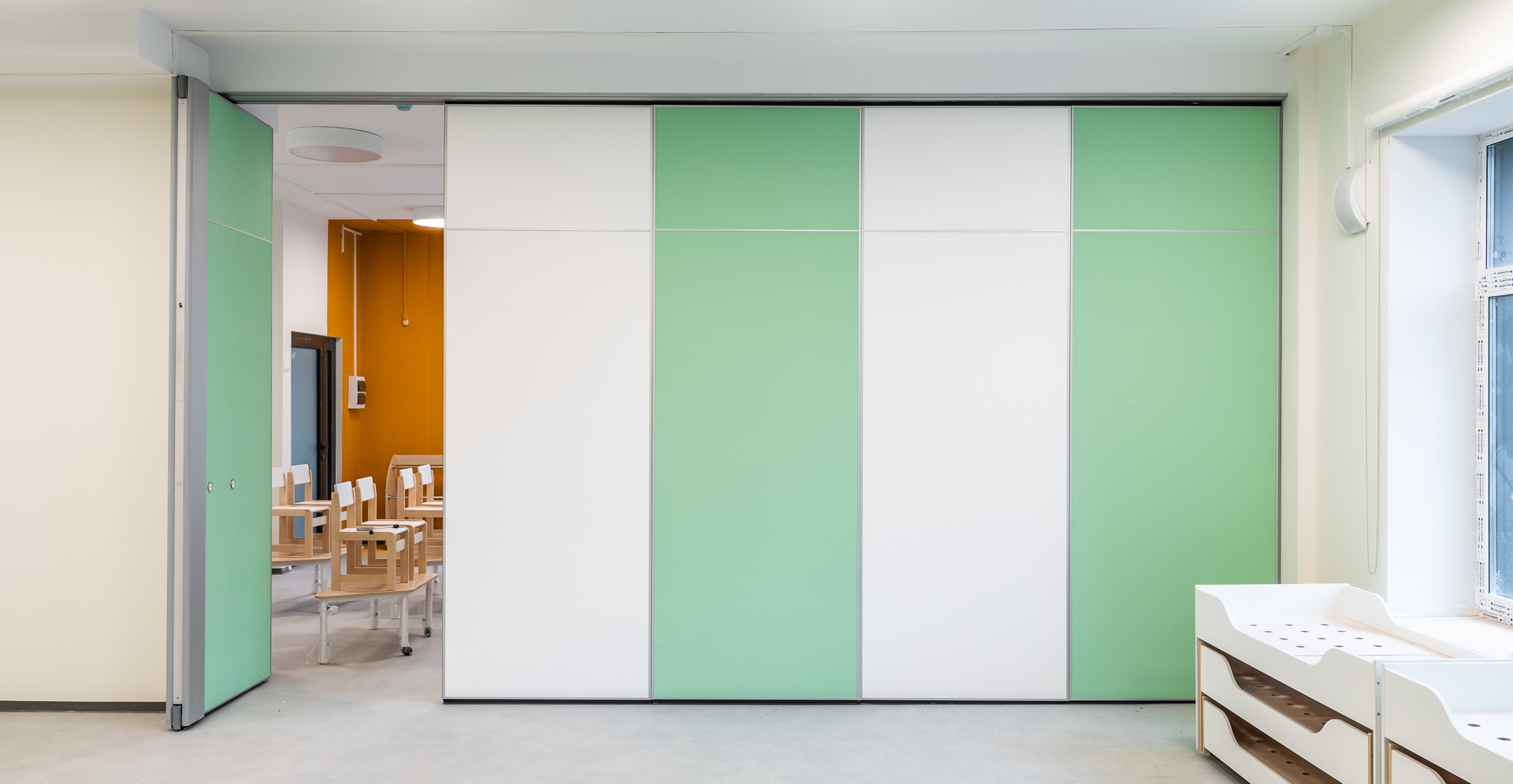 Фото проекта: Проект Nayada по установке раздвижных перегородок в детском саду &laquo;Лучи&raquo;. Изображение № 2