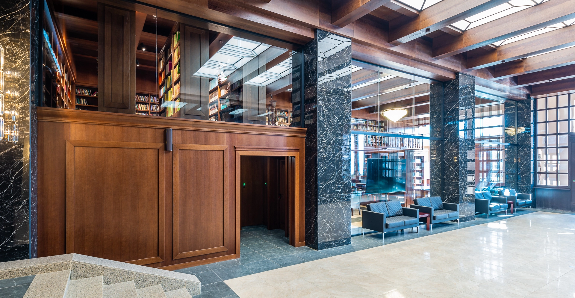 Фото проекта: Проект по оснащению библиотеки. Изображение № 13