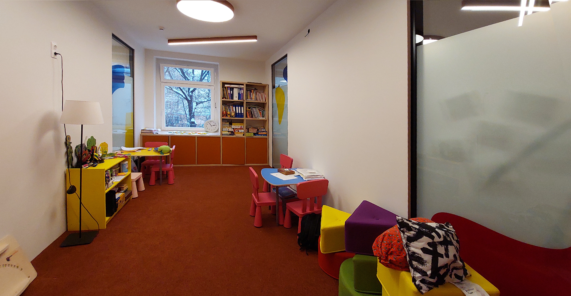 Фото проекта: Перегородки и двери в детском саду Европейской гимназии. Изображение № 5